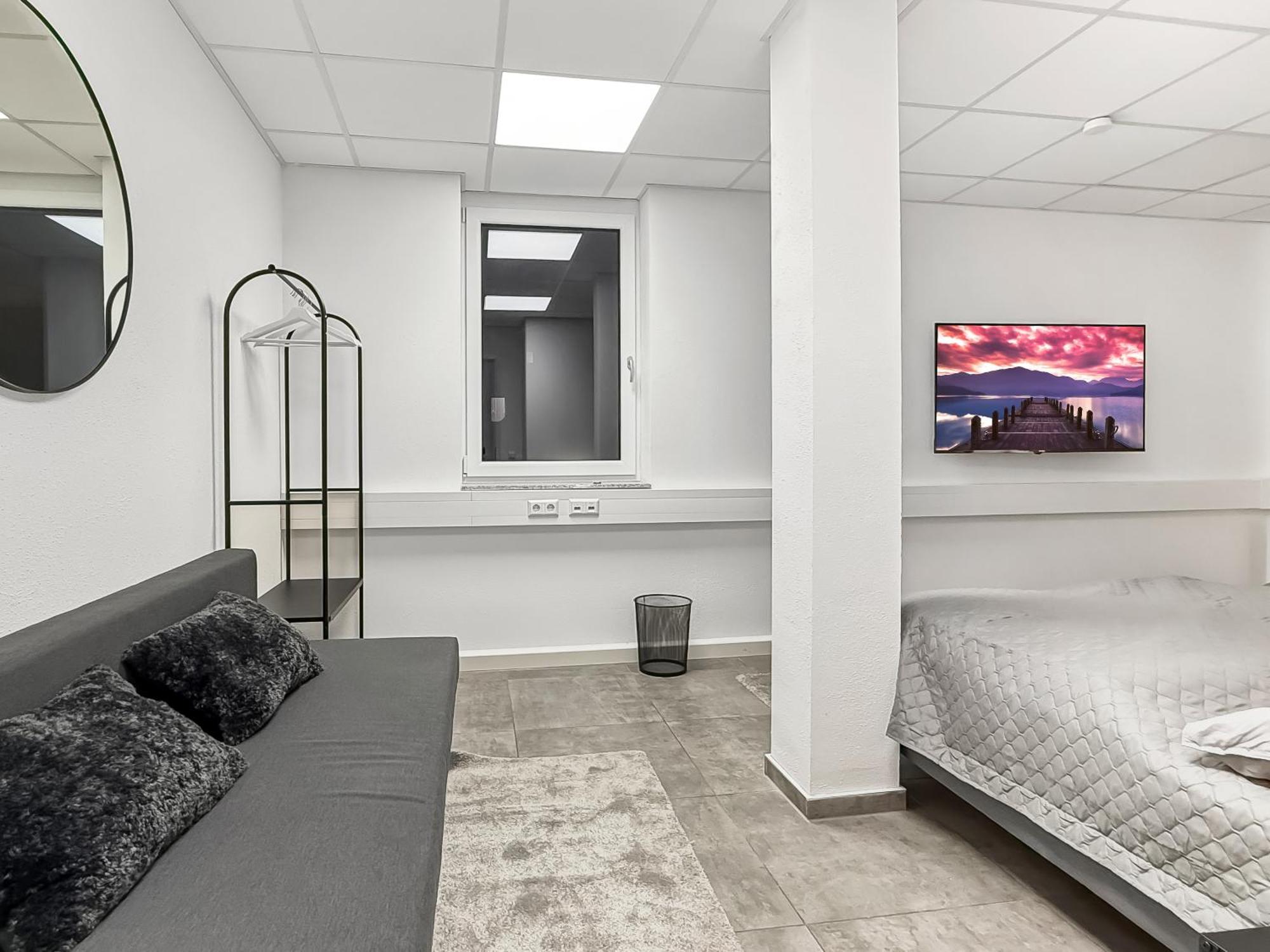 Group Friendly Comfort Central Stuttgart Apartment Estugarda Exterior foto